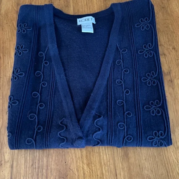 Vintage Koret Wool Blend Embroidered Navy Blue Sweater Vest - Picture 5 of 10